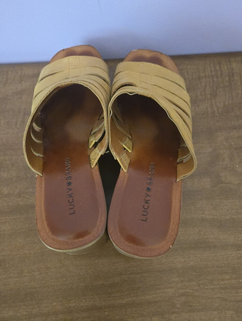 Lucky Brand 10w Platform Clog Sandals - Picture 4 of 6